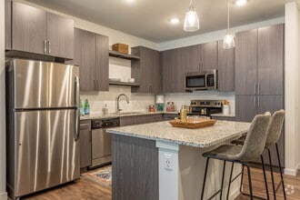 Interior Photo - Kestra