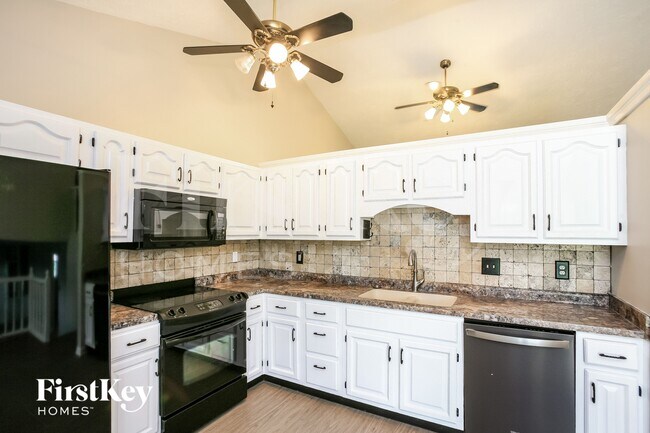 Foto del edificio - 721 Sable Ridge Dr