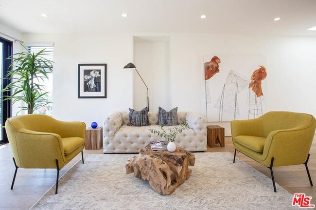 Top Floor Family Room - 3756 Brilliant Dr