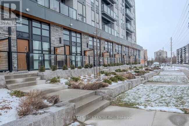 Building Photo - 312 Erb St. W