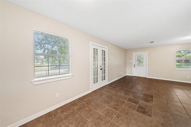 Building Photo - 202 Penick Rd