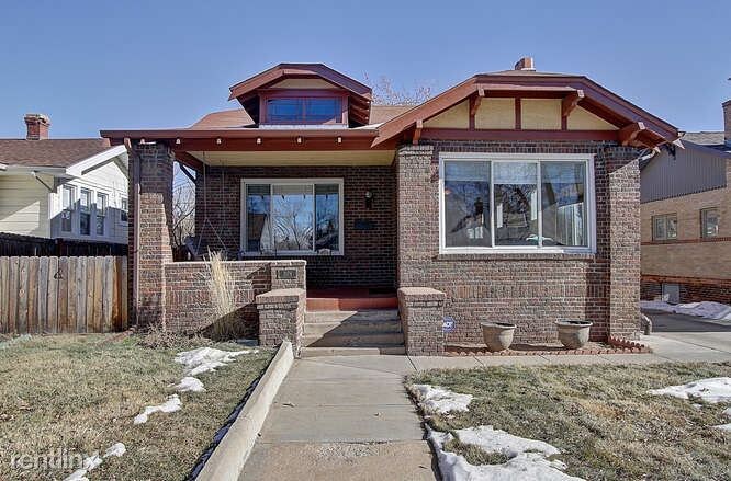 Foto principal - 3176 Ames St