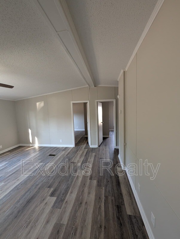 Foto del edificio - 832 Brooks Mangum Rd