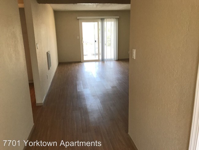 Foto del edificio - 7701 Yorktown Ave