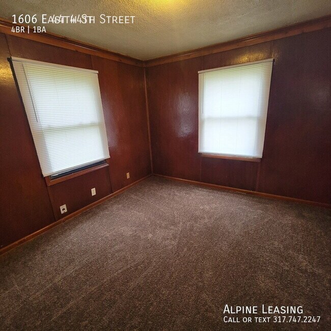 Foto del edificio - 1606 E 44th St