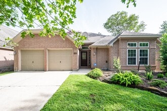 Building Photo - 2506 S Strathford Ln