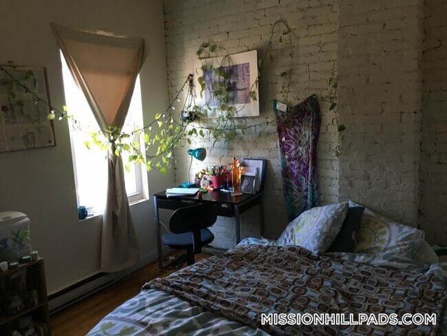 Foto del edificio - 888 Huntington Ave