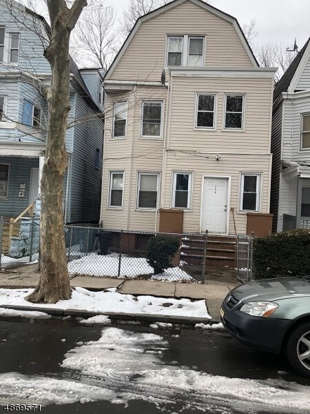 Primary Photo - 259 Amherst St