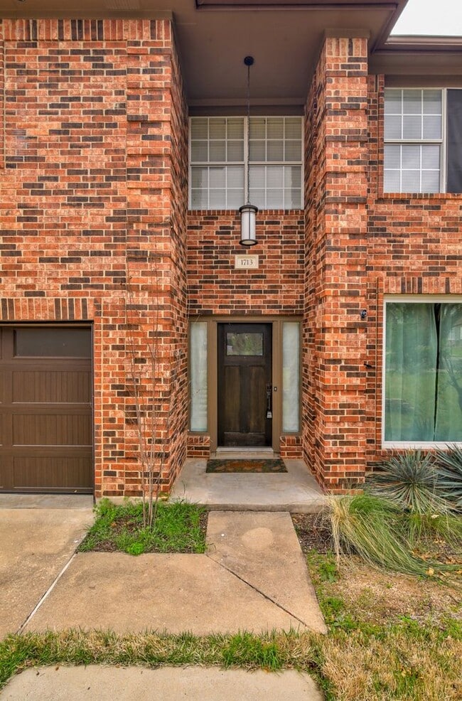 Building Photo - Remarkable in Round Rock!