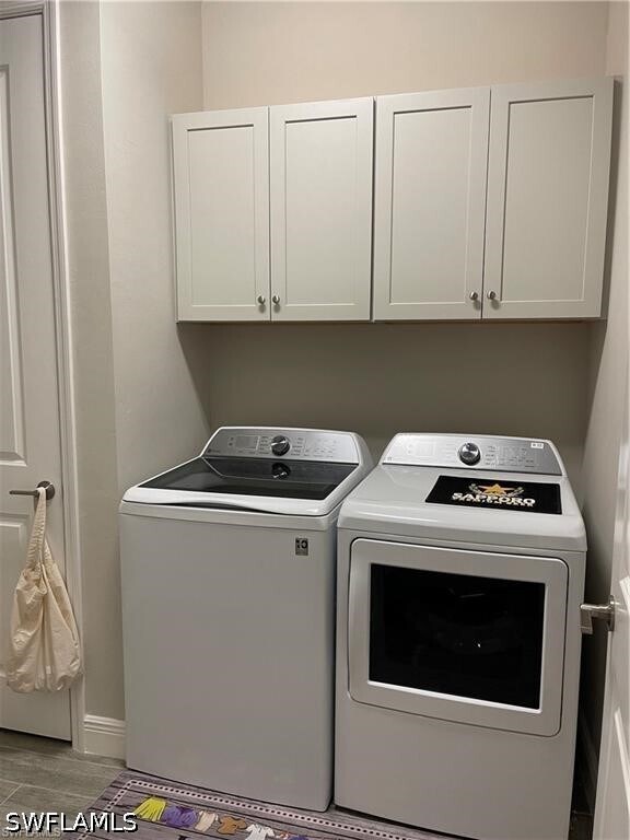 Building Photo - 2567 Seychelles Dr