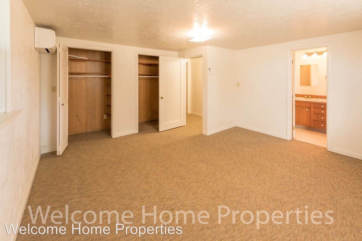 Foto principal - 427 SW Bade Ave