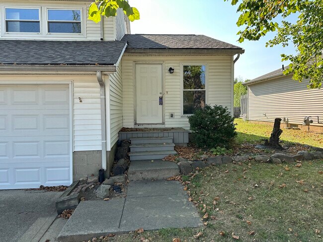 Front - 3279 Kilwinning Pl