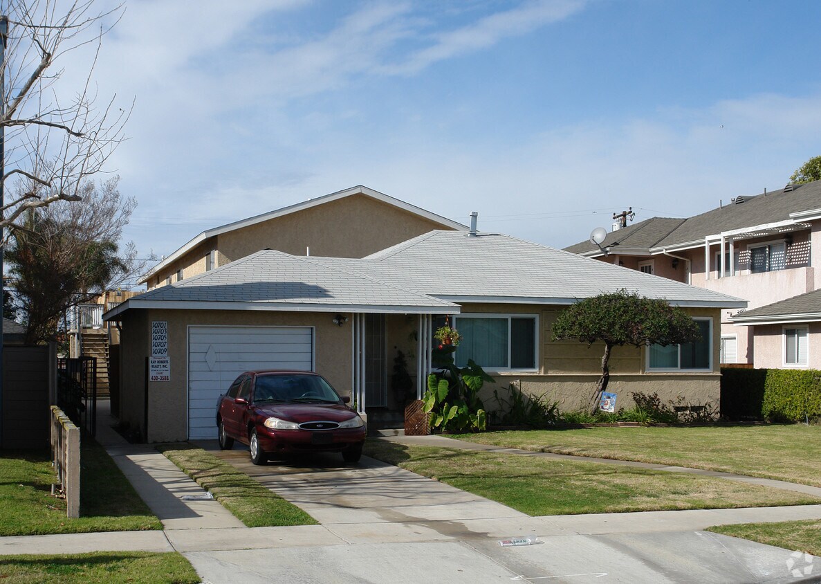 Foto principal - 10701-10709 Walnut St
