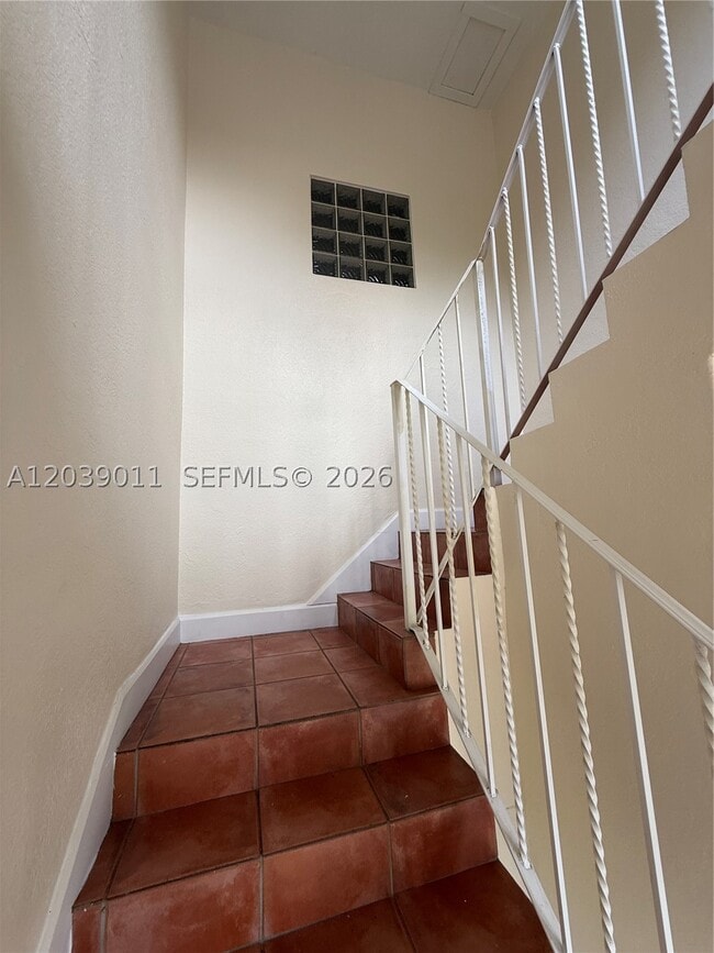 Building Photo - 426 NE 77th Street Rd