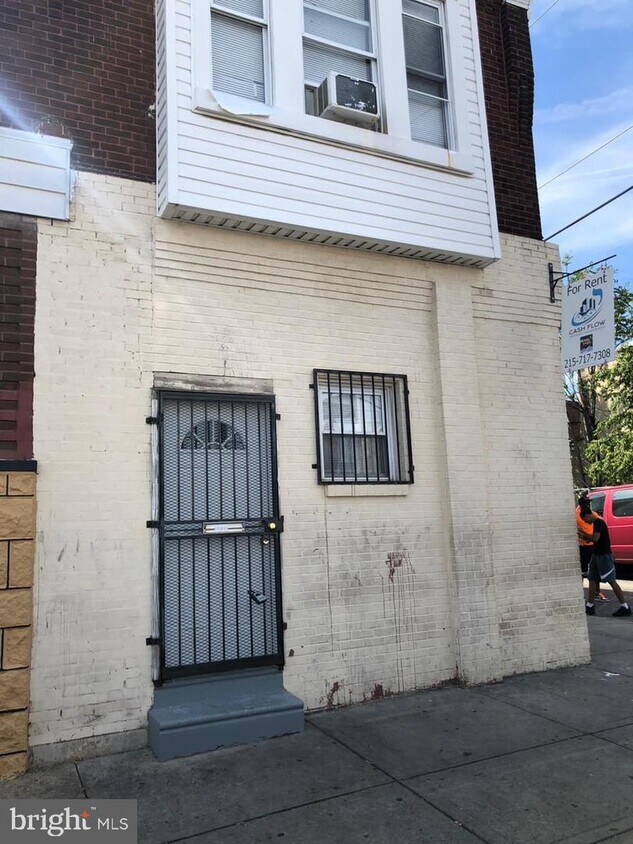 Building Photo - 3434 H St