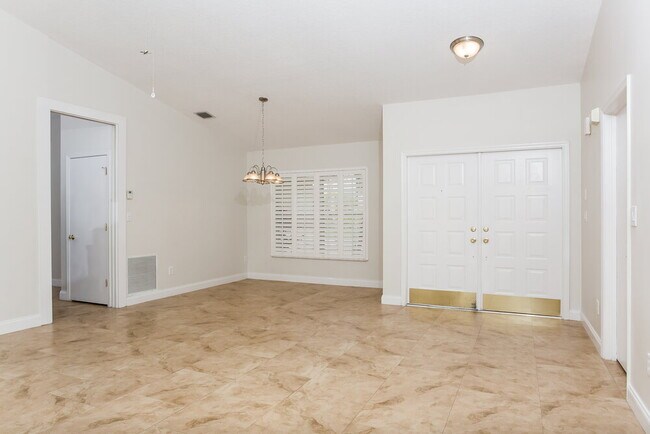Building Photo - 10136 Southern Pride Pl