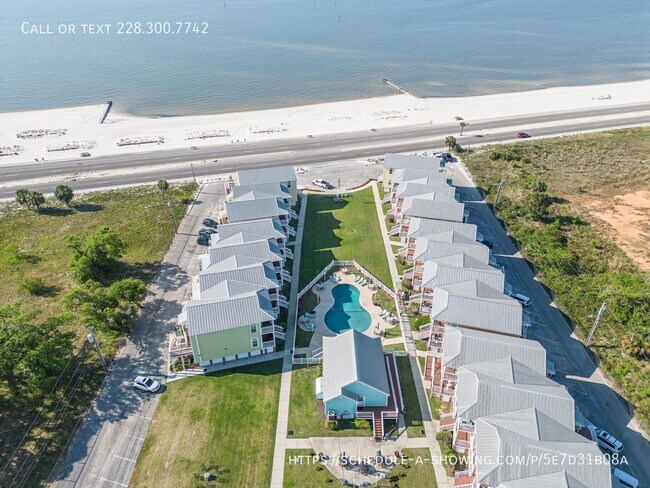 Foto del edificio - 1515 E Beach Blvd
