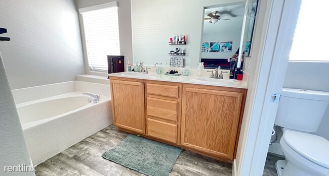 Building Photo - 4 br, 2 bath House - 6337 Legend Falls Str...