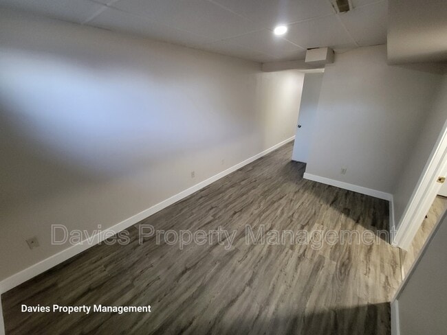 Building Photo - 12927-12982 82 St NW