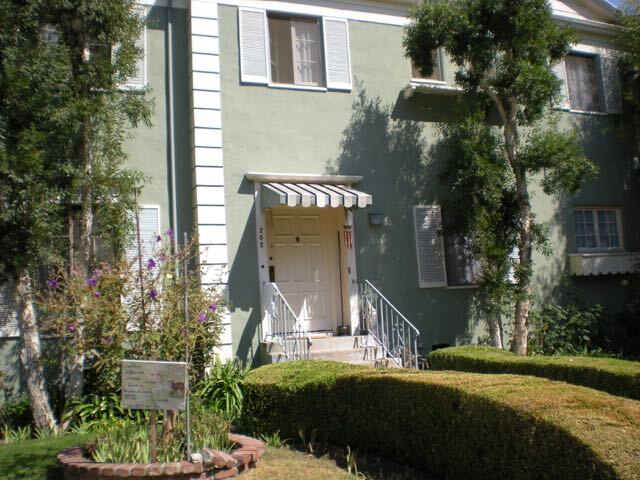 Foto del edificio - 5876 W 2nd St