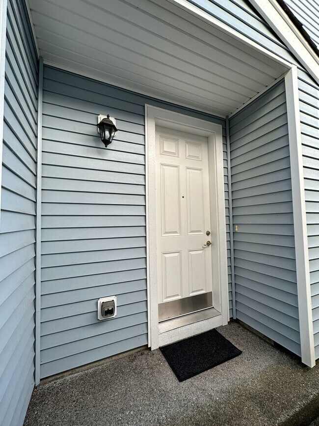 Foto del edificio - 2537 Evans Ct