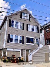 Building Photo - 30 Putnam Rd