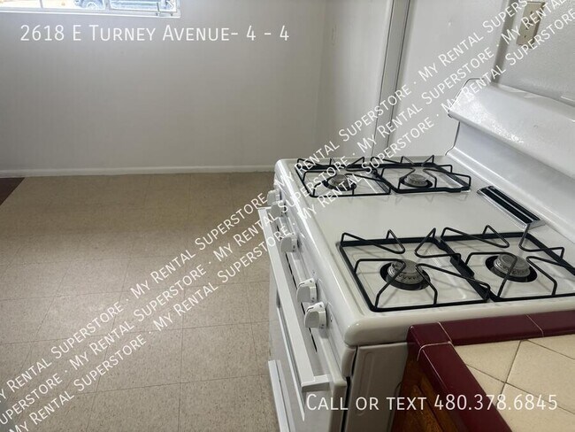 Foto del edificio - 2618 E Turney Ave