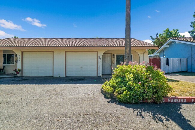 Building Photo - 4206-4208 Casa Blanca Lane