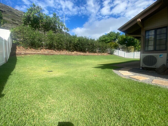 Foto del edificio - Hawaii Kai 3 / 2.5 / 2 Single Family Home