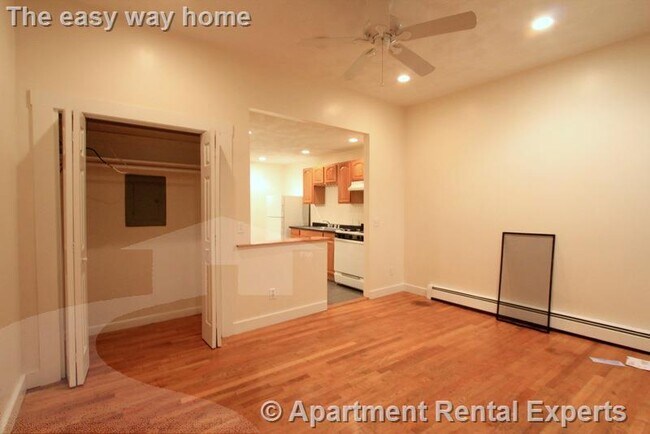 Foto del edificio - 302 Highland Ave