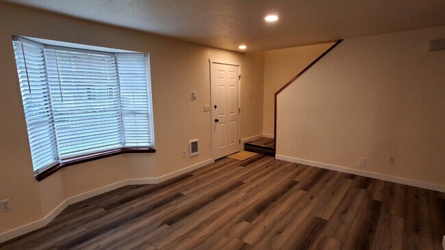 Foto del edificio - Fairfield Townhomes