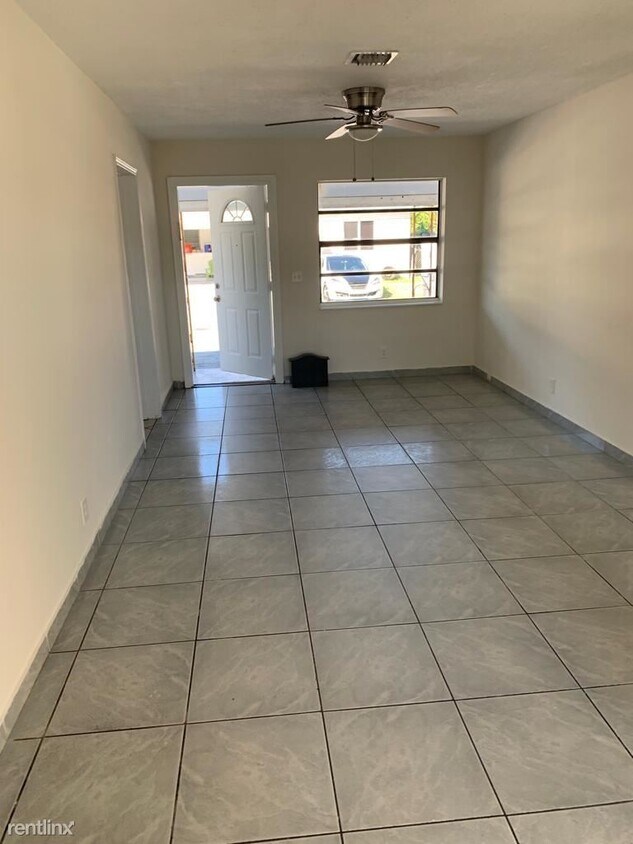 Primary Photo - 3 br, 1 bath House - 5808 W Park Rd # A