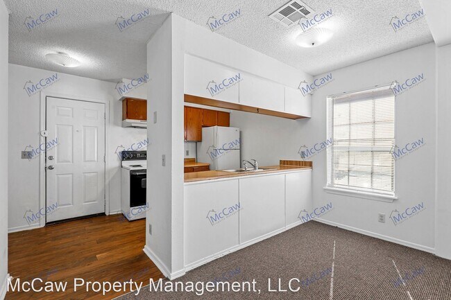 Foto del edificio - 3 br, 1 bath House - 5320 Carver Dr.