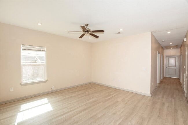 Building Photo - 2314 Avenue G