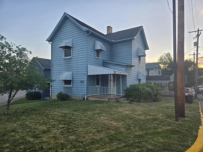 Foto principal - 1704 Broad St
