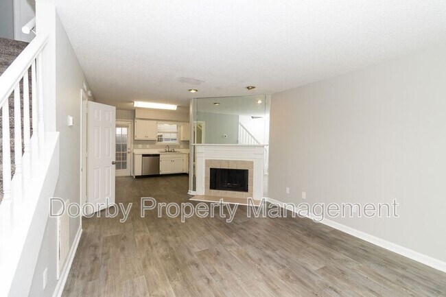 Foto del edificio - 2827 Dayton Blvd