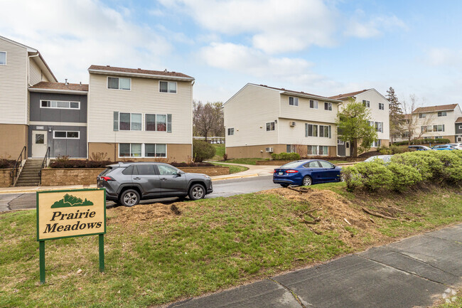 Building Photo - Prairie Meadows