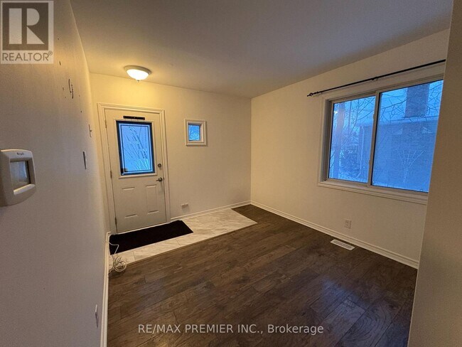 Photo du bâtiment - 55 Henry St