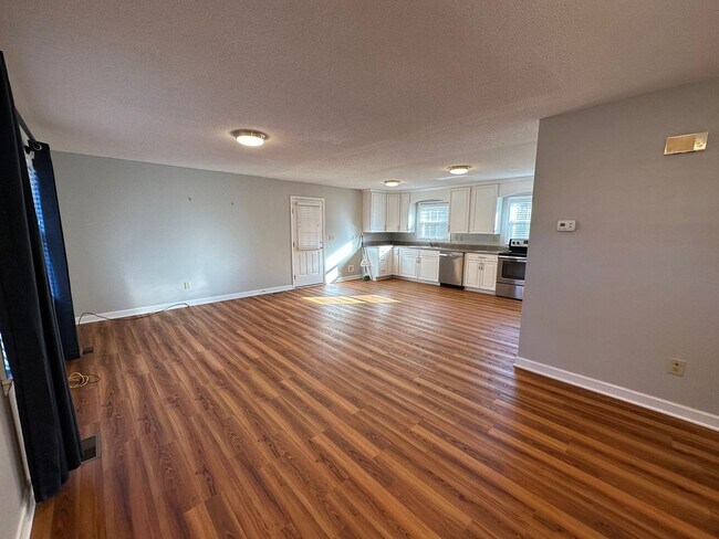 Building Photo - Beautiful 3-Bed Rental in Winston-Salem Fo...