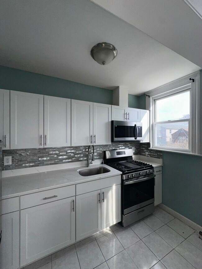 Foto del edificio - 209 Danforth Ave