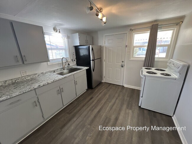 Building Photo - 1 Bedroom 1 Bathroom Carriage House in Whe...