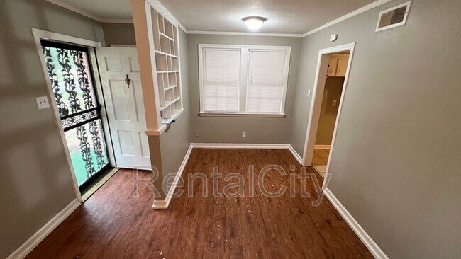 Building Photo - 1179 Victor Dr