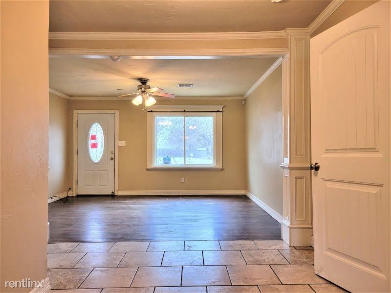 Foto principal - 2 br, 1.5 bath House - 400 S Sooner Rd