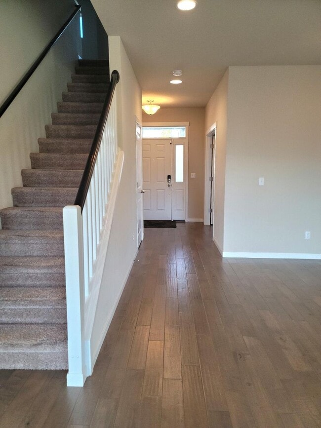 Building Photo - Energy Efficient 4 Bedroom Poulsbo Home