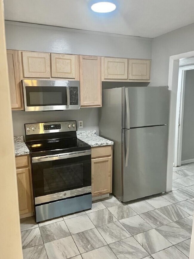 Foto del edificio - 738 Hedgelawn Way