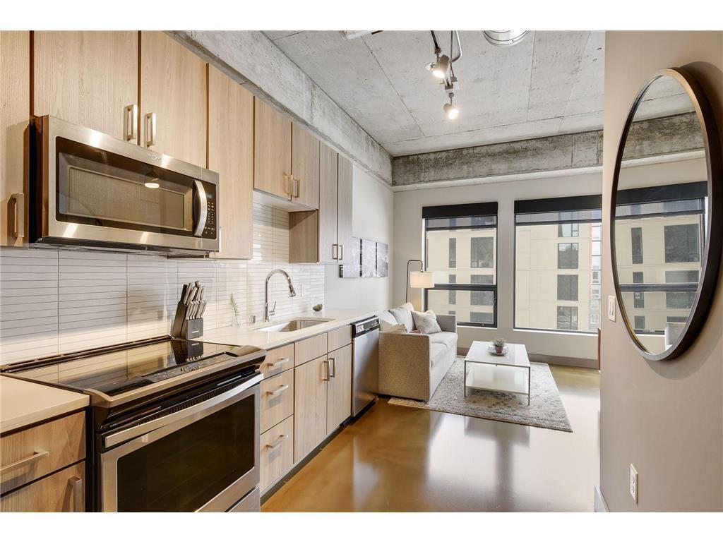 Primary Photo - 728 N 3rd St