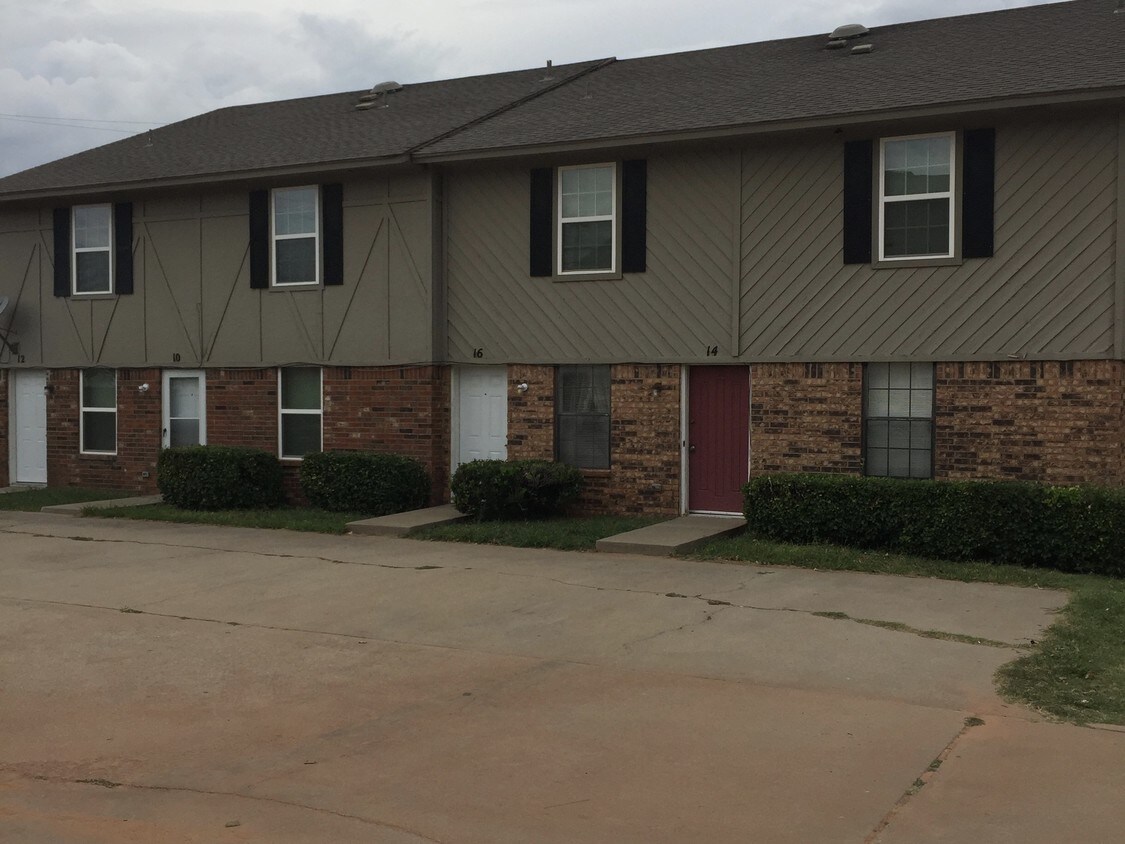Foto principal - 816 SW 63rd St