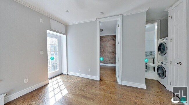 Building Photo - East 18th Street