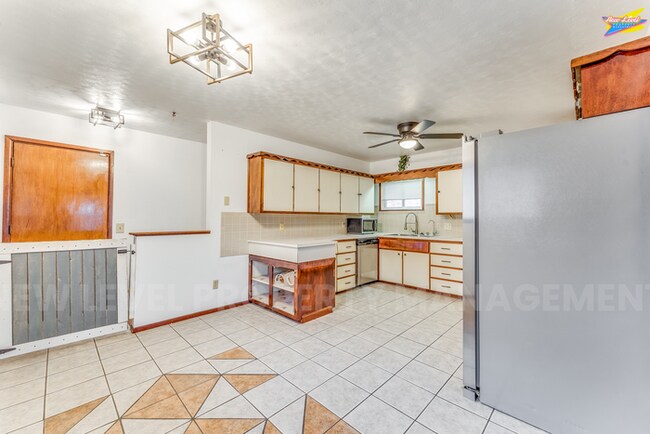 Foto del edificio - 8410 E Castle Dr