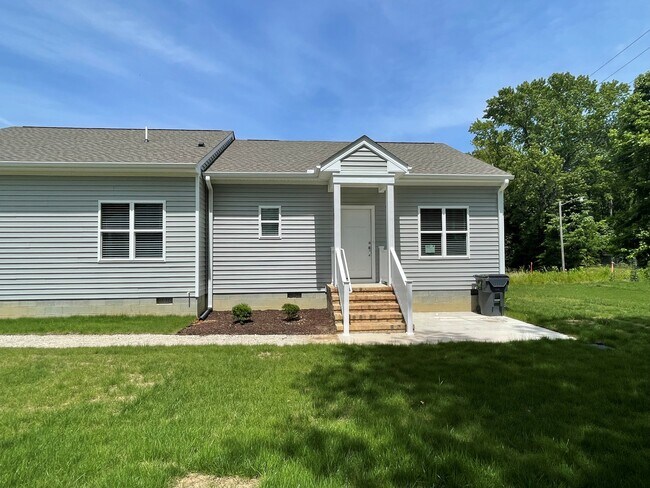 Building Photo - 104 Magruder Ave